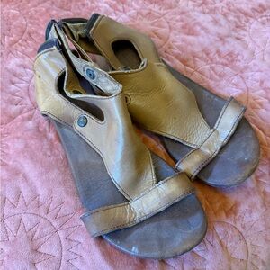 Bed Stu Tan Leather Sandals